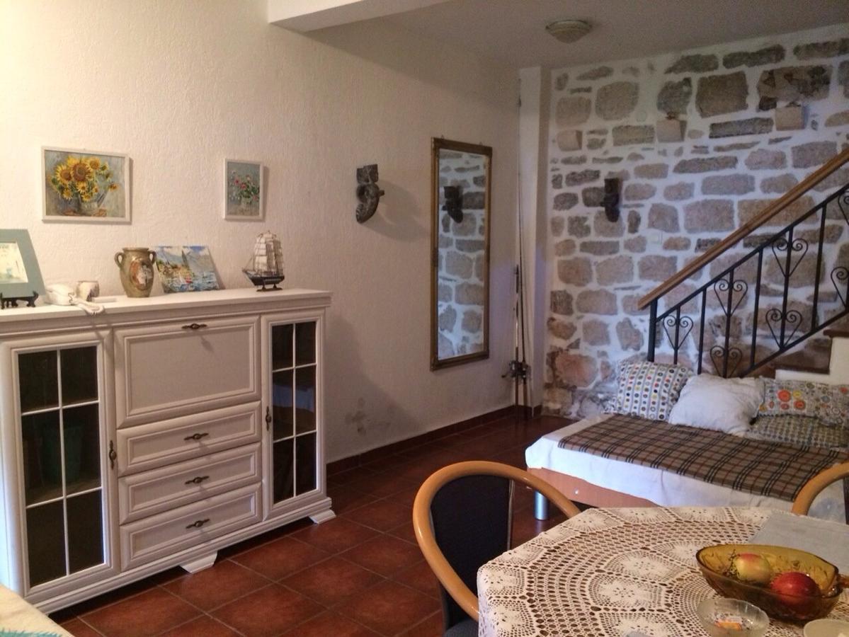 Be Happy In Perast Apartment Exterior photo
